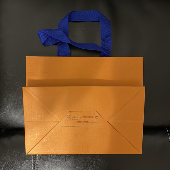 Small Louis Vuitton Shopping Bag - Picture 2 of 8